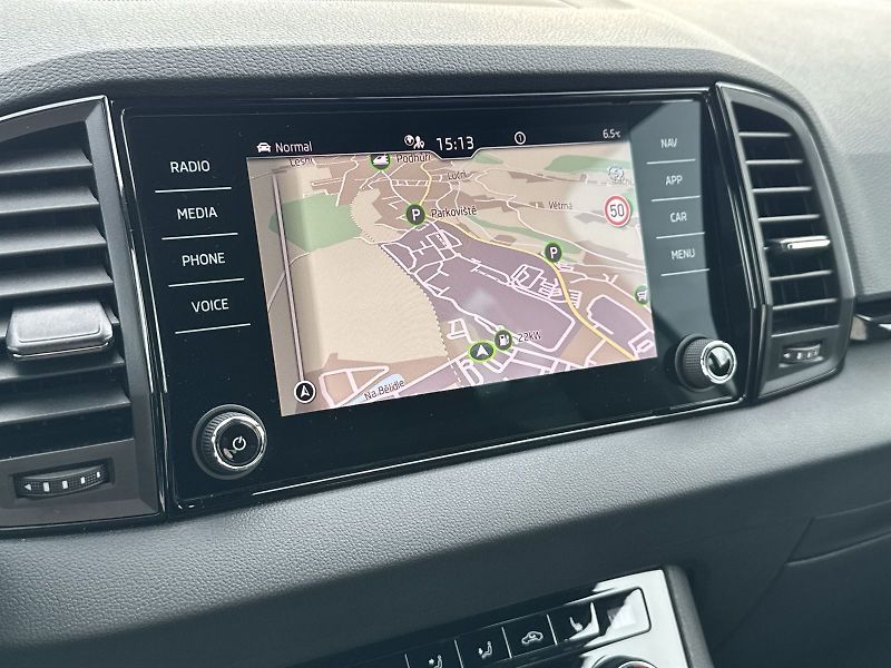 Škoda Karoq (2025) 2.0 TDI 4x4 DSG Sportline - fotka 18 z 36