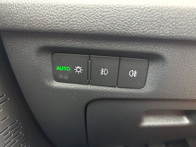 Škoda Octavia (2023) Combi 1.5 TSI 110kW Style - fotka 11 z 35
