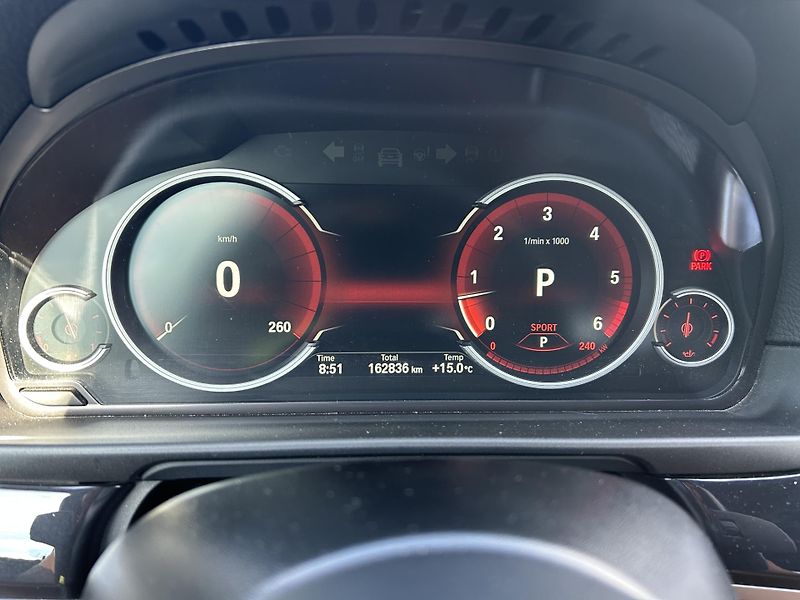 BMW Řada 5 (2015) 530xd - fotka 8 z 12