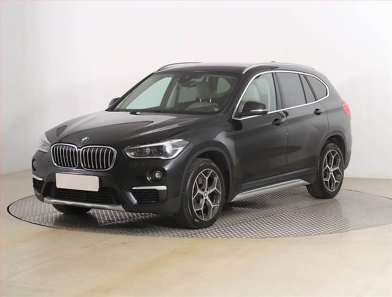 BMW X1 (2019) xDrive20d, 4X4, Automat - fotka 2 z 23