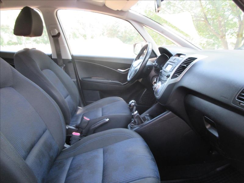 Hyundai ix20 1,4 i Klima, Tažné, Nové v ČR - fotka 13 z 26
