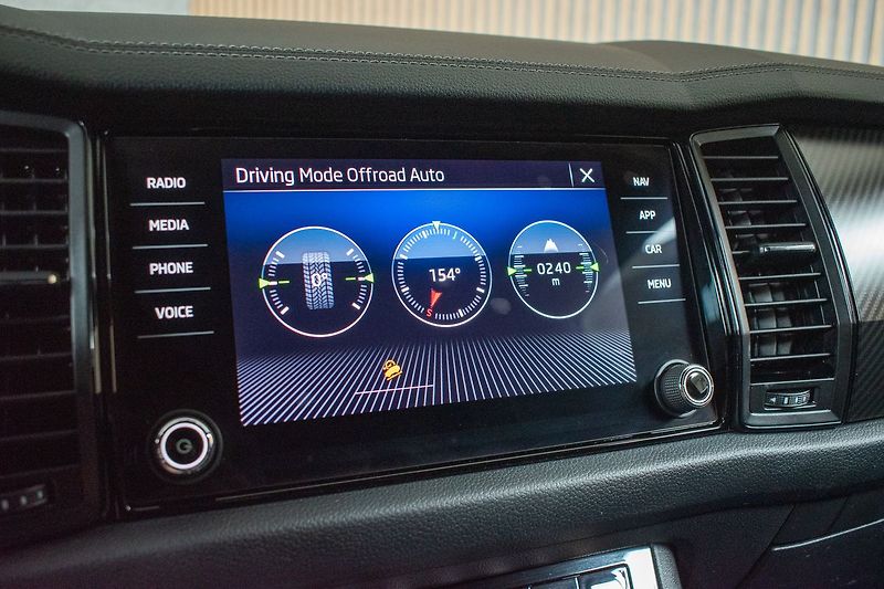 Škoda Kodiaq 2.0TDI Sportline4x4*DSG*ČR*DPH - fotka 28 z 47