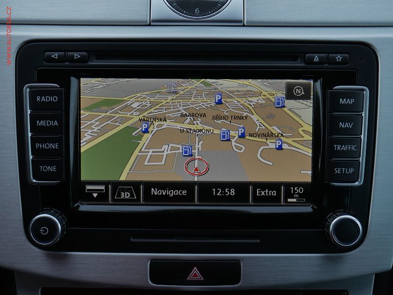 Volkswagen Passat (2013) 2.0 TDi 4x4, ČR, DSG, kůže - fotka 18 z 23