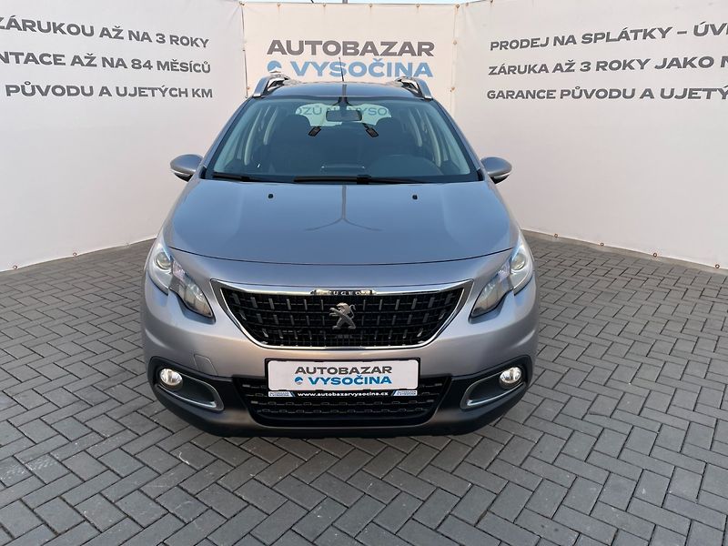 Peugeot 2008 (2019) 1.2PT Car Play! Navigace! - fotka 2 z 26