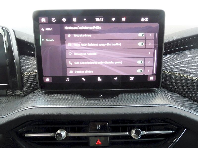 Škoda Kodiaq (2024) Selection 2,0 TDI 110kW DSG - fotka 13 z 28