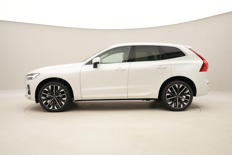 Volvo XC60 B5 AWD BRIGHT ULTRA AUT CZ - fotka 10 z 64