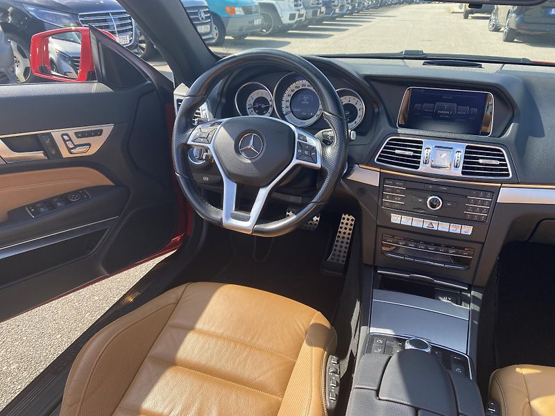 Mercedes-Benz Třídy E E 500 AMG Cabrio - fotka 10 z 25