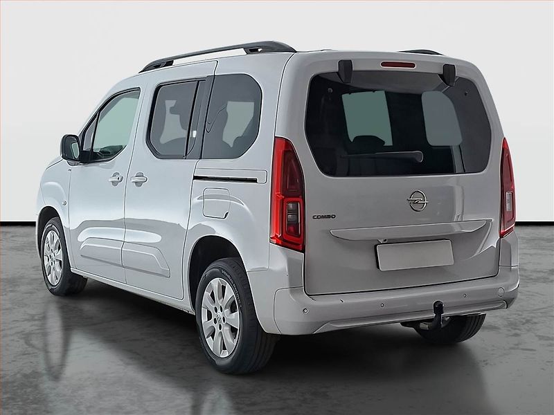 Opel Combo (2023) Elegance 1.5 CDTI, 5Míst, ČR - fotka 4 z 19
