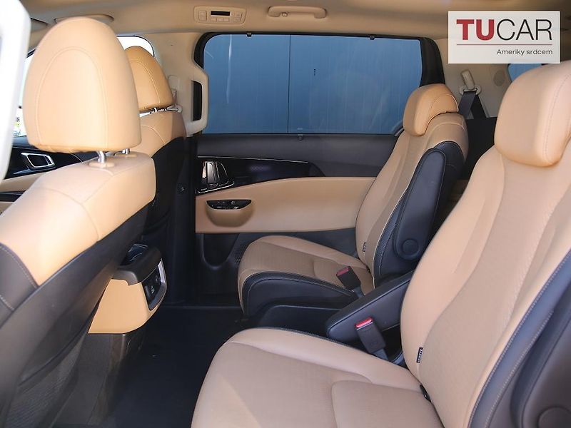 Kia Carnival (2022) 2.2 Diesel Automat 6+3 místa - fotka 25 z 30