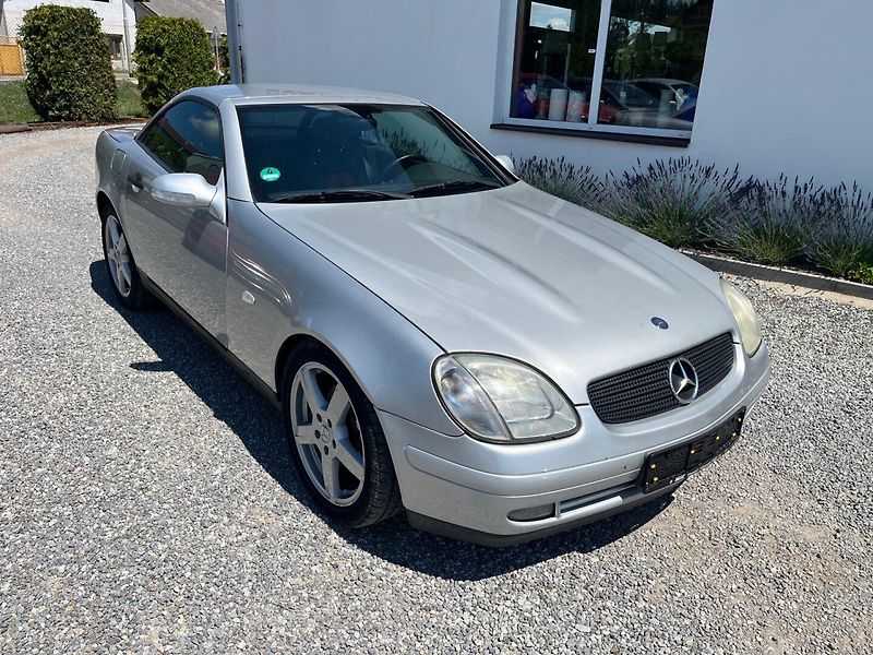 Mercedes-Benz SLK (1999) 200 2.0 i - fotka 8 z 19