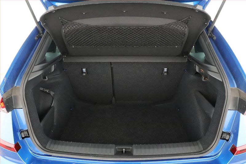 Škoda Kamiq (2025) 1.0 TSI, MONTE CARLO, AUTOMAT - fotka 19 z 20
