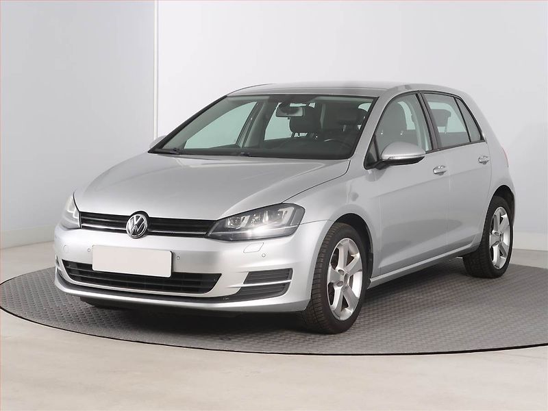 Volkswagen Golf (2013) Highline 1.6 TDI, Automat - fotka 2 z 17