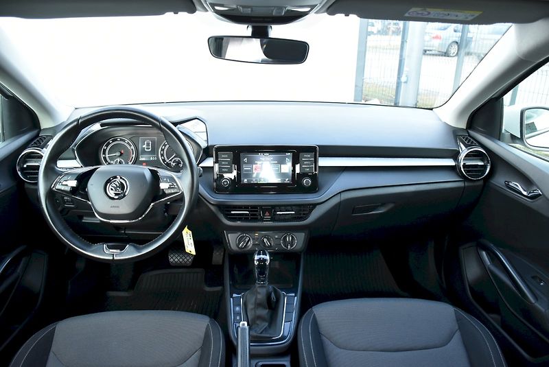 Škoda Fabia (2022) Ambition Plus 1.0 TSI 81kW - fotka 14 z 31
