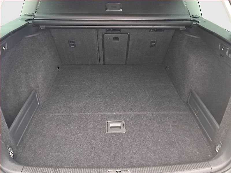 Volkswagen Passat (2011) 2.0 TDI, Serv.kniha, Tempomat - fotka 13 z 17