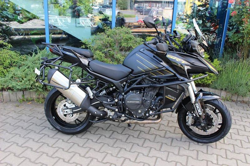 QJ Motor (2026) SRT 900 S vč kufrů 2026 akce - fotka 3 z 8