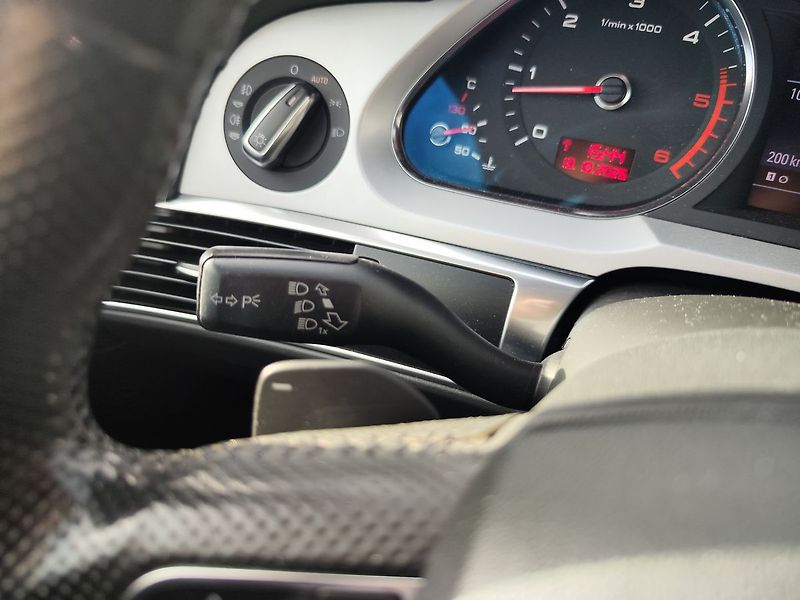 Audi A6 3.0 TDI/176kW V6 quattro AT - fotka 24 z 33