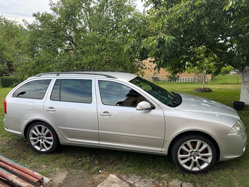 Škoda Octavia (2007) Rs 2.0 TDI - fotka 2 z 14