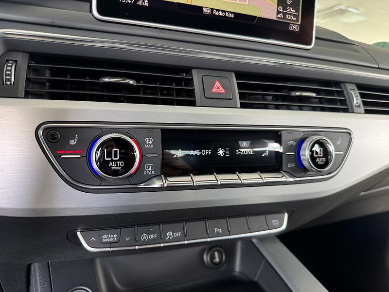 Audi A5 3,0TDI Q*200kW*S-LINE*KeyLess - fotka 22 z 38