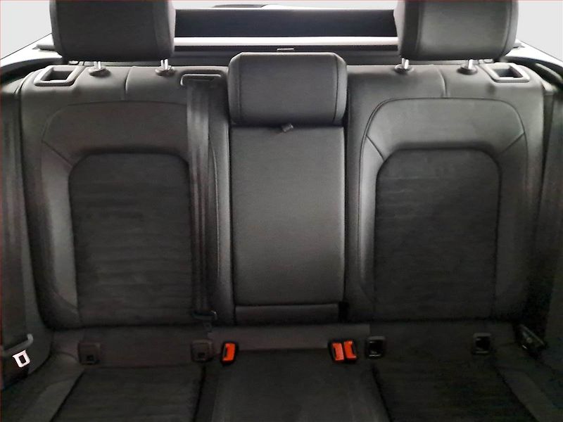 Volkswagen Passat (2019) 2.0 TDI, 4X4, Automat, Kůže - fotka 10 z 25