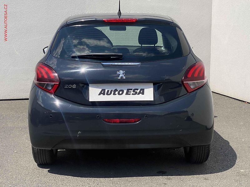 Peugeot 208 (2019) 1.2 PT, 2.maj,ČR, Active - fotka 5 z 19