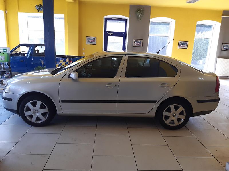 Škoda Octavia 1.6 MPI DIGIKLIMA vyhř.sedaky - fotka 4 z 22