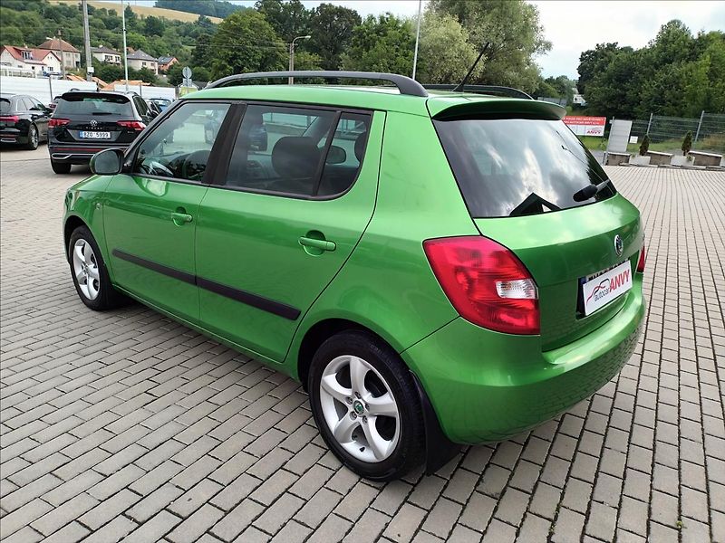 Škoda Fabia 1,2 TSI,KLIMA,TZ,VÝHŘEV,KOLA - fotka 7 z 46