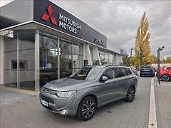 Mitsubishi Outlander 2,0 Plug-in HYBRID  4x4 INTENS - fotografie inzerátu