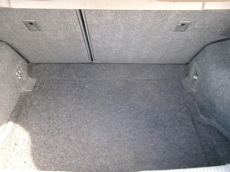 Toyota Auris (2007) 2,0 D-4D 93kW AC TEMP ALU - fotka 12 z 26