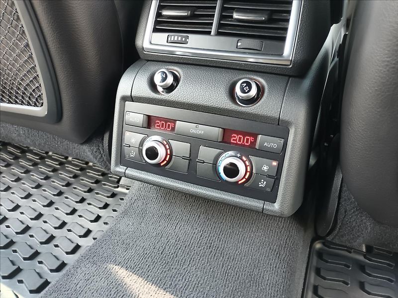 Audi Q7 3,0 TDI,150KW,ČR,S-LINE,TAŽNÉ, - fotka 25 z 41