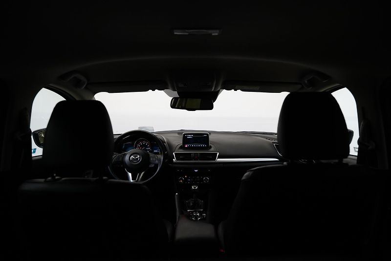 Mazda 3 - fotka 25 z 29