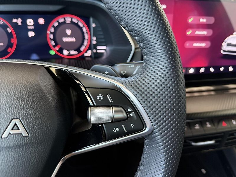 Škoda Superb DSG 4M 2,0TDi 142kW SportLine - fotka 20 z 25