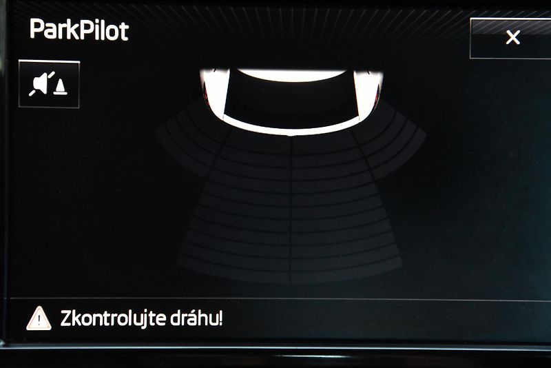Škoda Superb 2.0 TDi CR,DKLIMA,VÝHŘEV,TEMP - fotka 28 z 50