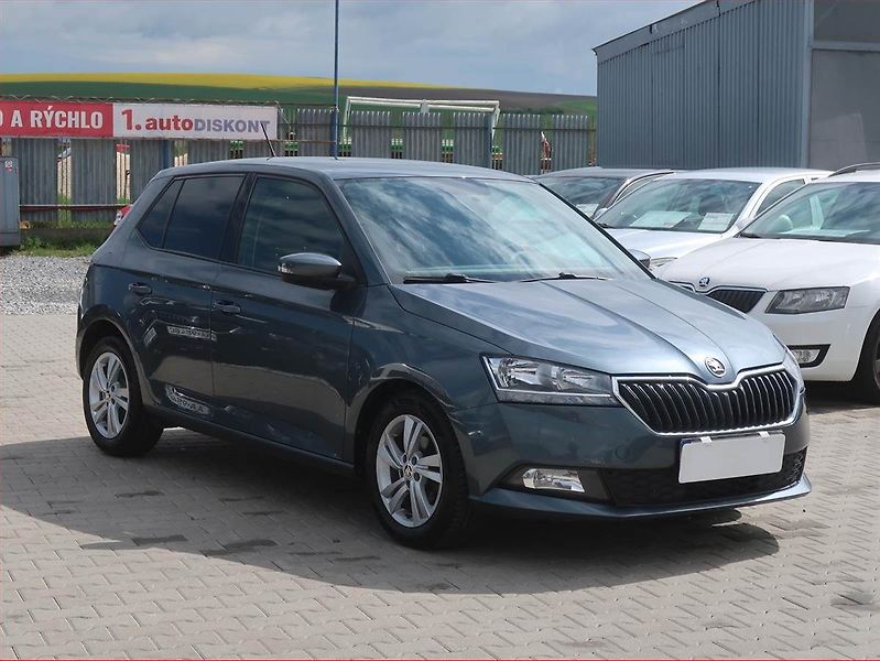 Škoda Fabia (2021) 1.0 TSI, Park. senzory - fotografie inzerátu