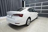 Škoda Octavia 2,0 TDI ČR KEYLESS VÝHŘEV ČR - náhled 3