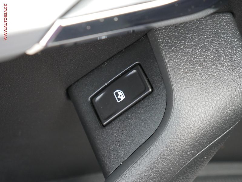 Škoda Octavia (2017) 1.0 TSl, 1.maj,ČR, Ambition - fotka 12 z 18