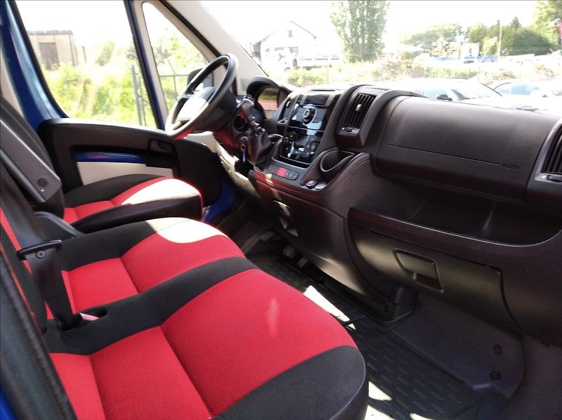 Fiat Ducato 2,0 9 míst L2H2,nová STK - fotka 12 z 15