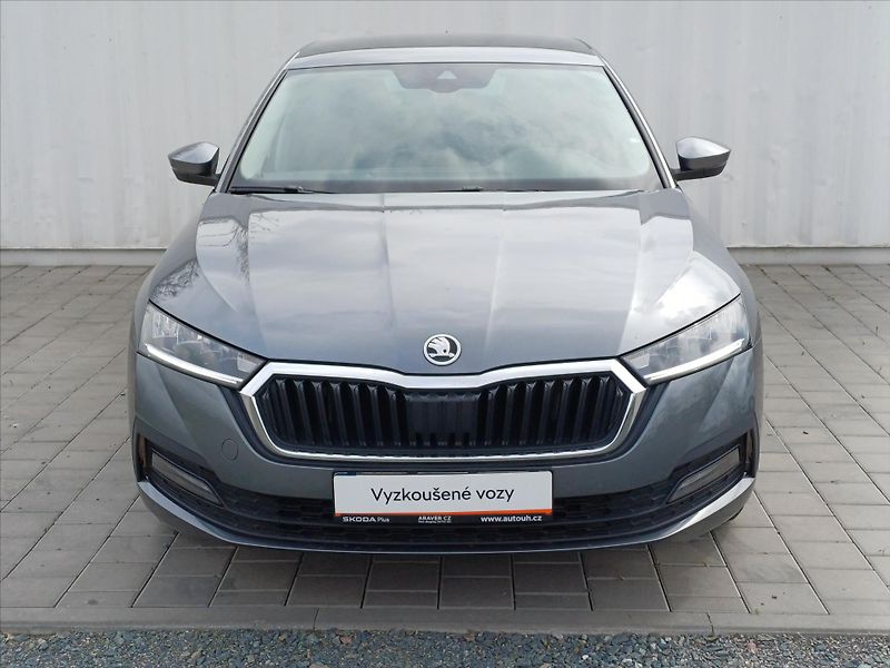 Škoda Octavia 1,5   TSI 110kW Ambition - fotka 2 z 28