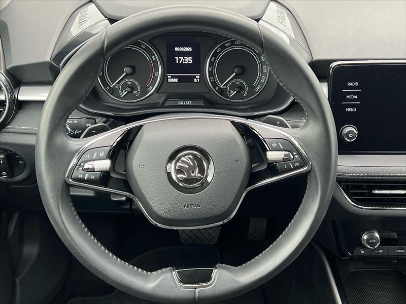 Škoda Fabia 1,0 TSi 81kW 7DSG STYLE  IV. - fotka 15 z 23