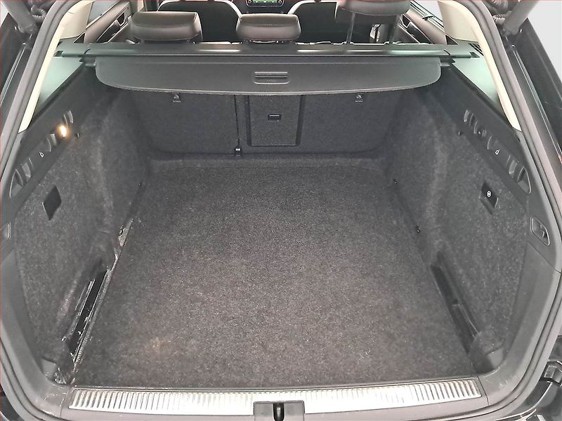 Škoda Superb (2017) Laurin&Klement 2.0 TDI 4x4 - fotka 14 z 16