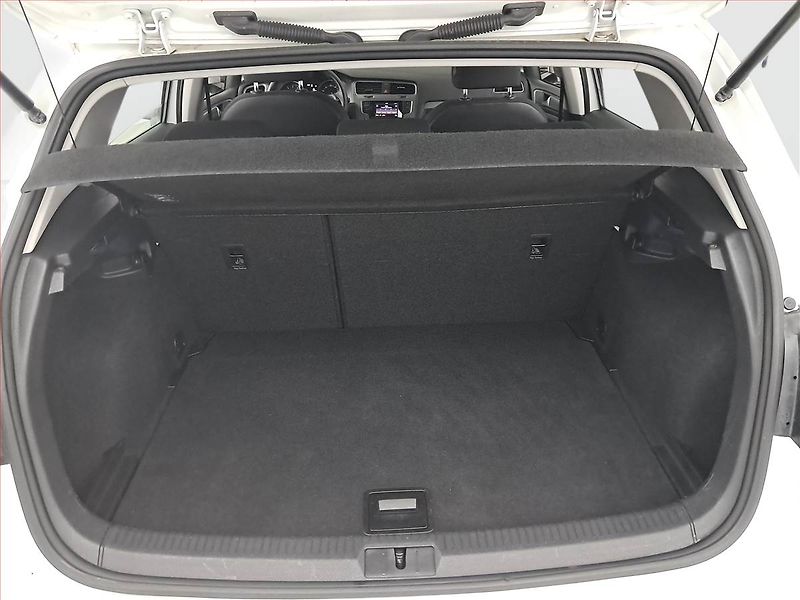 Volkswagen Golf (2014) 1.2 TSI - fotka 13 z 14