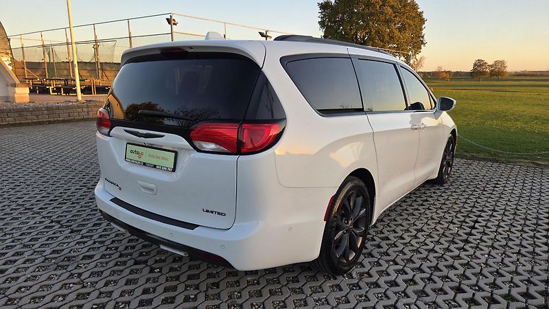 Chrysler Pacifica 3,6L 211 kW,Limited 7 míst,LPG - fotka 6 z 48
