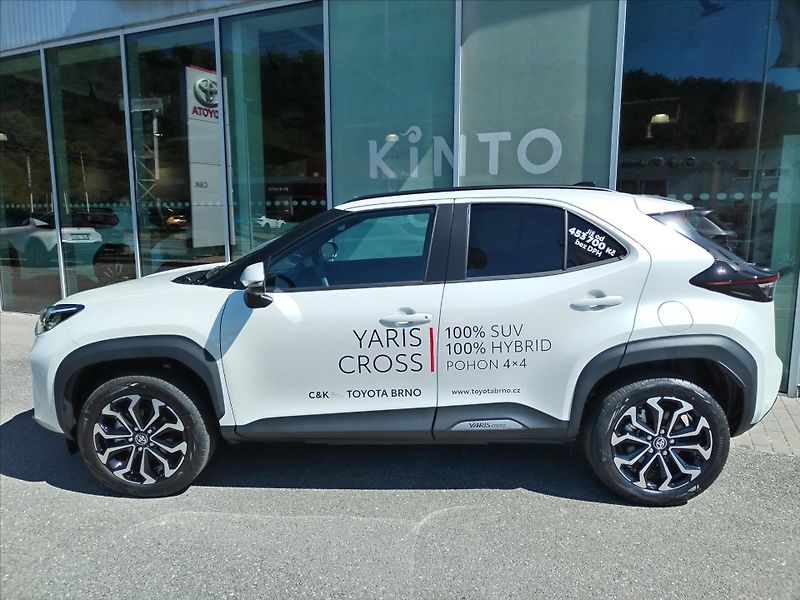 Toyota Yaris Cross 1,5 HEV e-CVT  STYLE FWD 116k - fotka 3 z 12