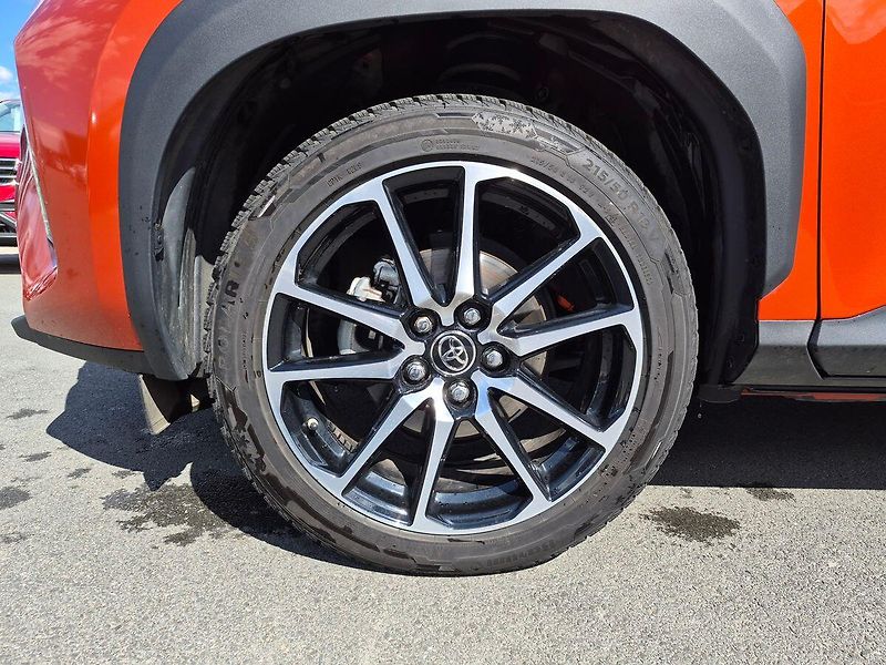 Toyota Yaris Cross GR SPORT 1,5 Hybrid 85KW - fotka 17 z 19