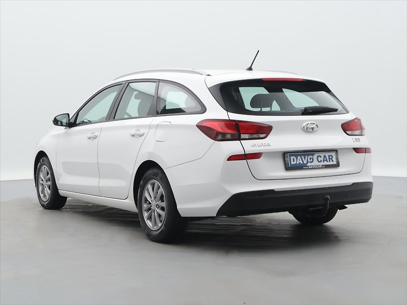 Hyundai i30 1,6 CRDi 81kW Trikolor tažné - fotka 5 z 31