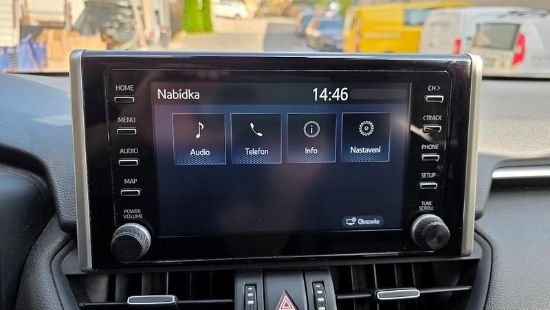 Toyota RAV4 (2019) 2.5i HEV Comfort AWD Tažné - fotka 23 z 35