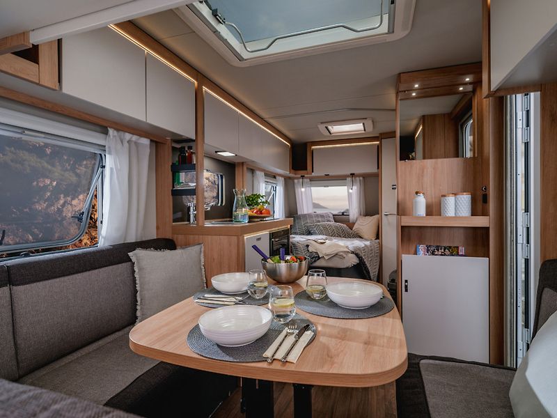Knaus (2027) Sport 450 FU - fotka 4 z 7