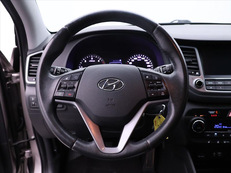 Hyundai Tucson 1,7 CRDI 85kW Czech Edition - fotka 16 z 31