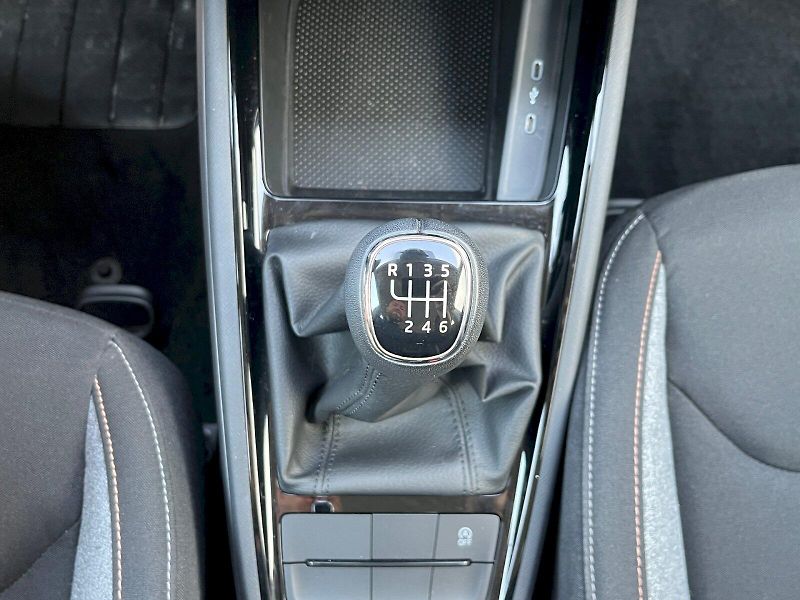 Škoda Kamiq (2025) 1.0 TSI 85kW Selection - fotka 24 z 27