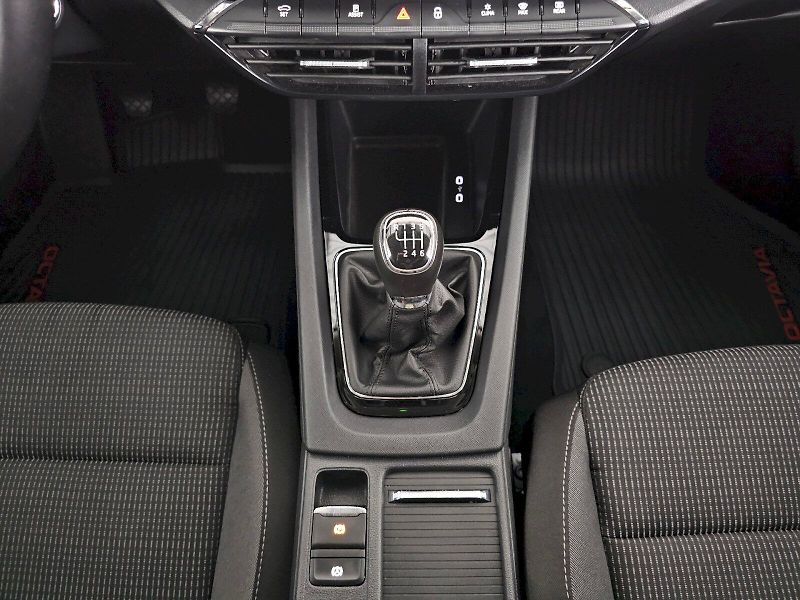 Škoda Octavia (2021) 1.5TSI 110kW  Ambition - fotka 22 z 32