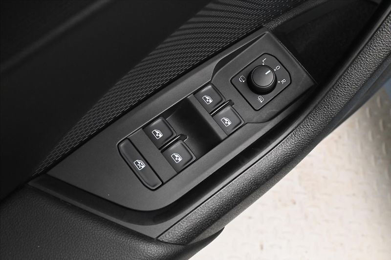 Škoda Octavia 2,0 TDI 110 kW DSG Style Záruk - fotka 27 z 33